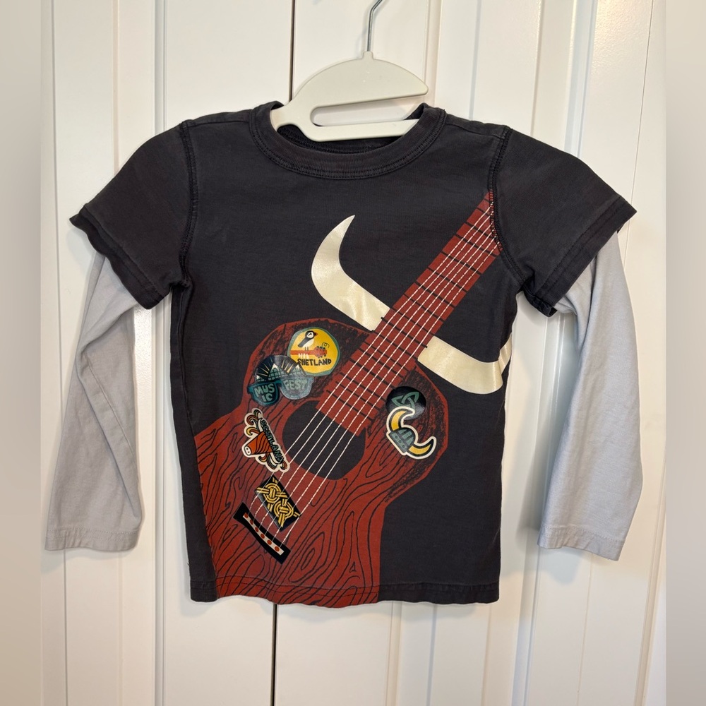 Tea Kids Scotland Shetland Music Festival Guitar Graphic Shirt - Size Small